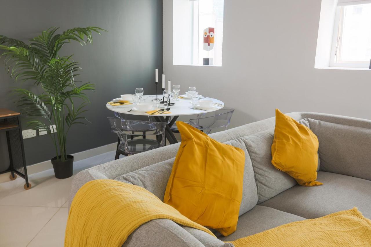 Enticing Space With Marina View Near The Beach! ดูไบ ภายนอก รูปภาพ