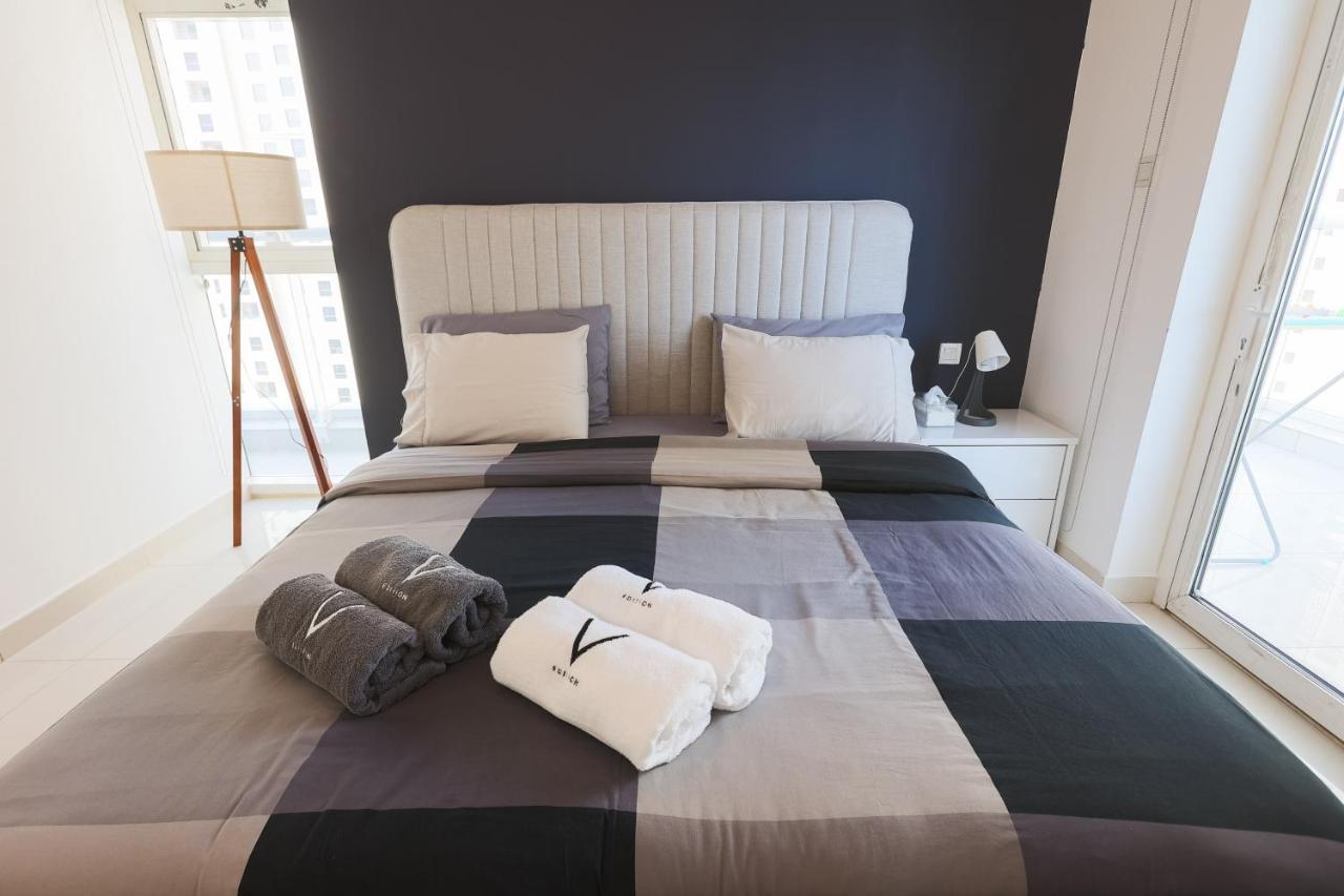 Enticing Space With Marina View Near The Beach! ดูไบ ภายนอก รูปภาพ