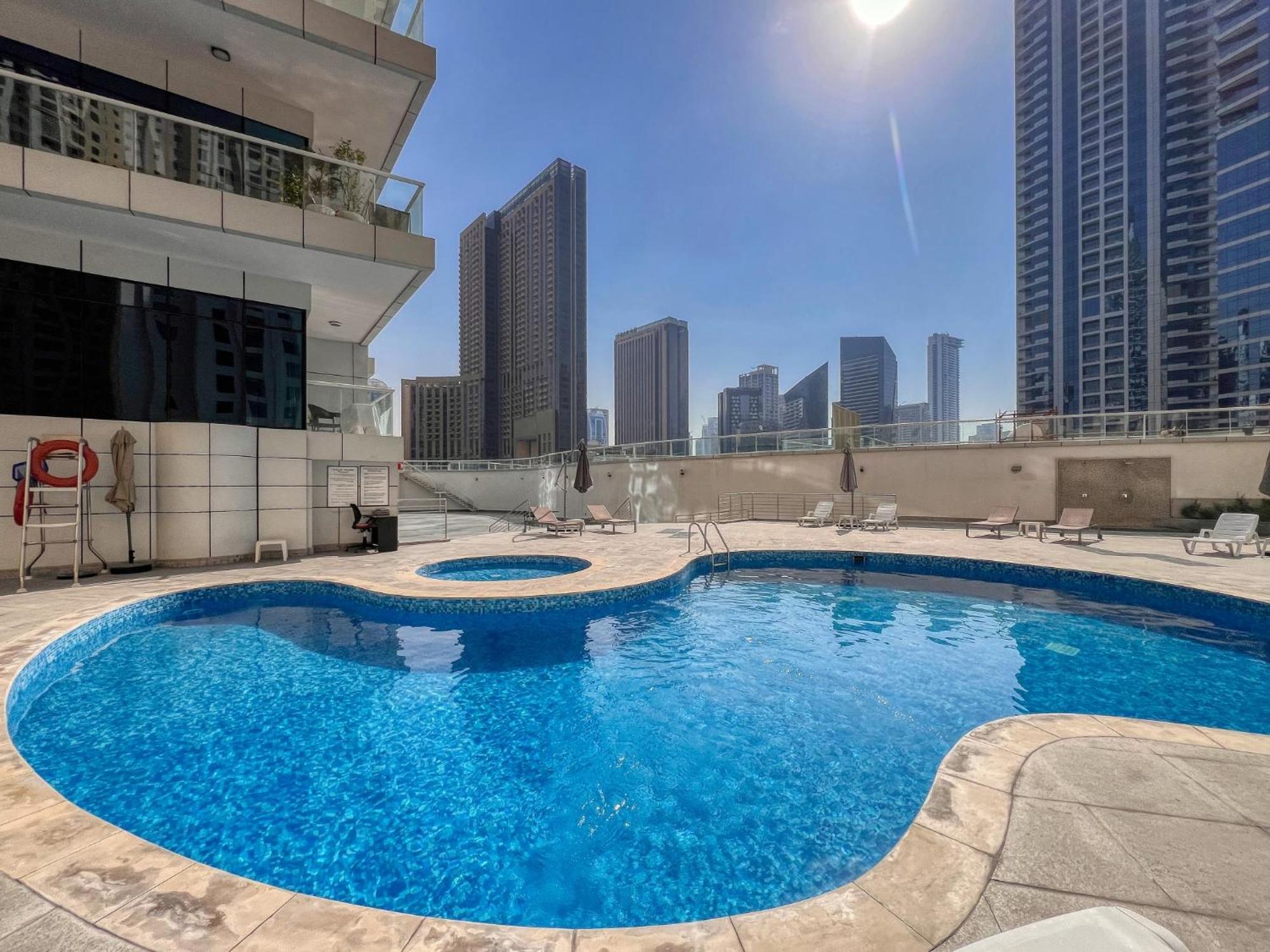 Enticing Space With Marina View Near The Beach! ดูไบ ภายนอก รูปภาพ